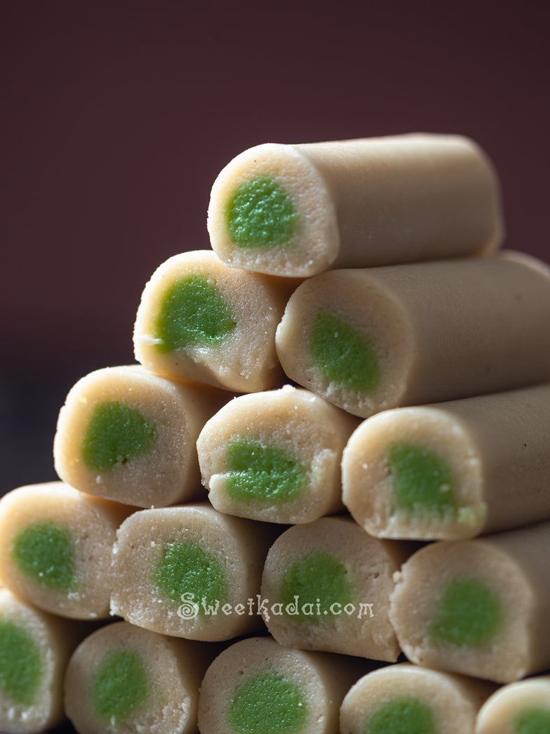 Kaju Pista Roll.