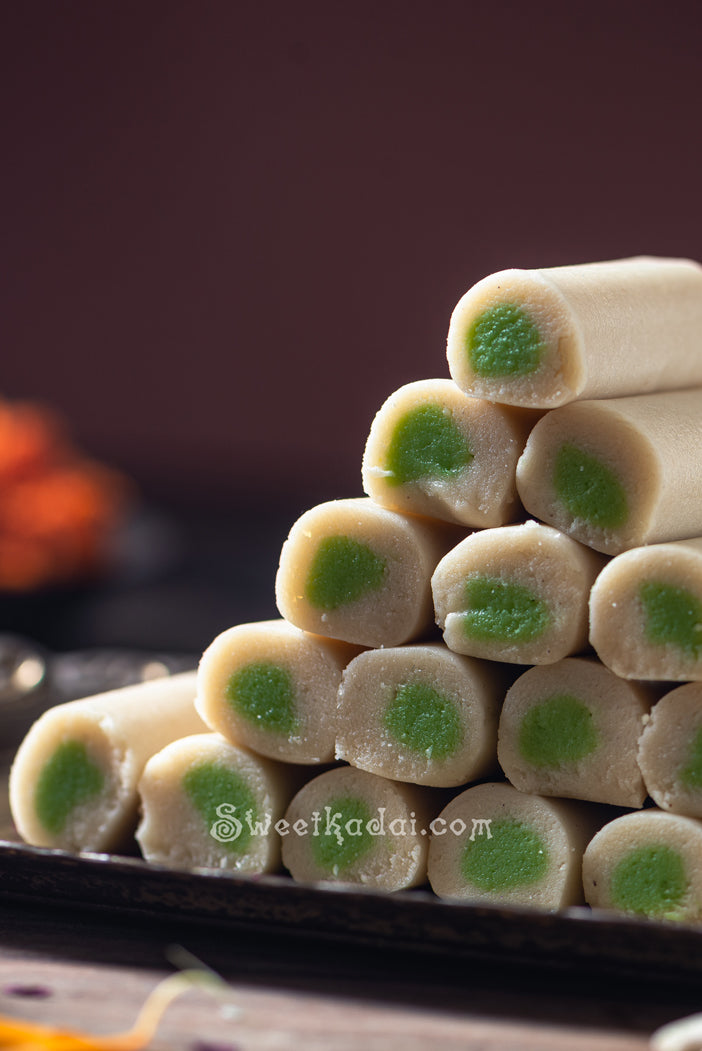 Kaju Pista Roll.