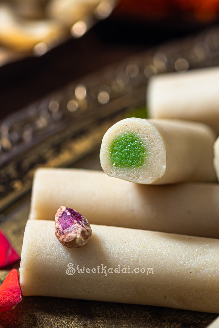 Kaju Pista Roll.