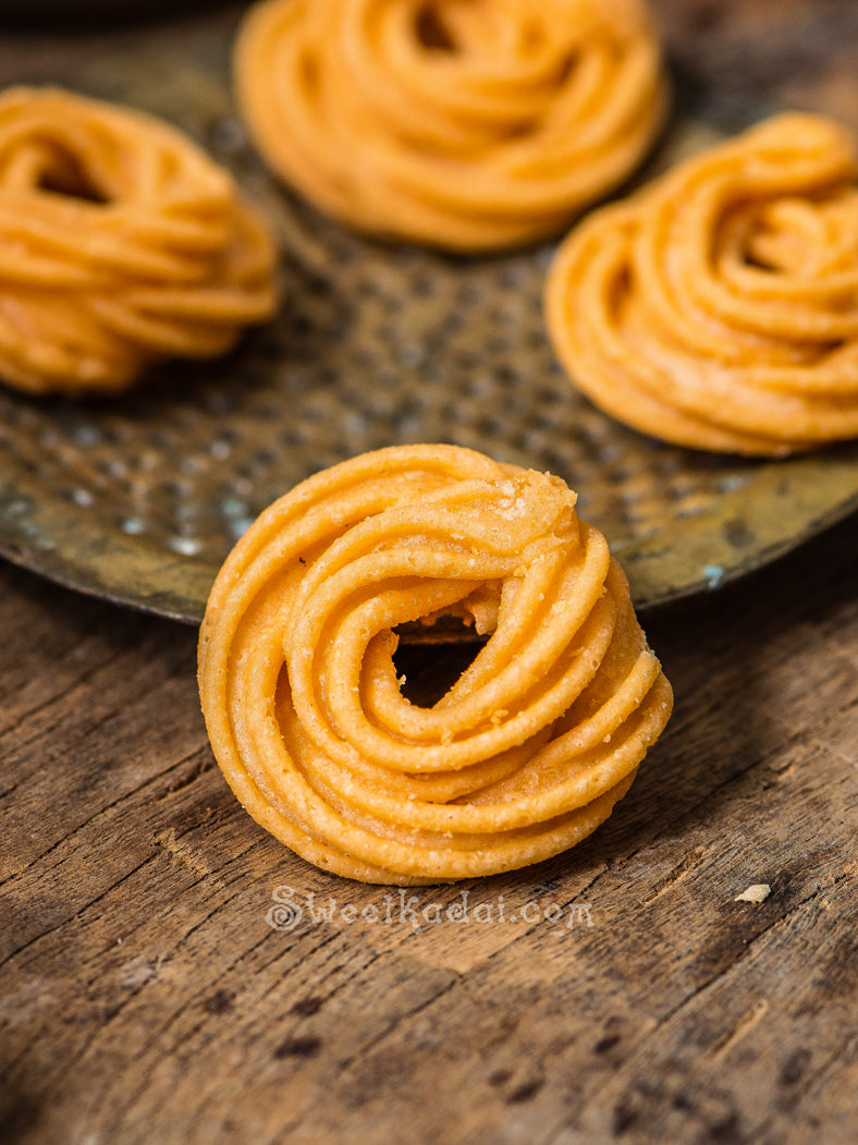 Onion Murukku