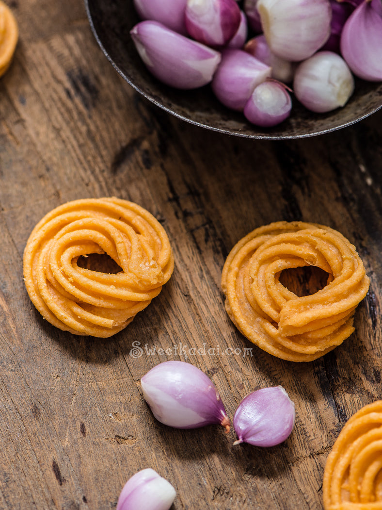 Onion Murukku