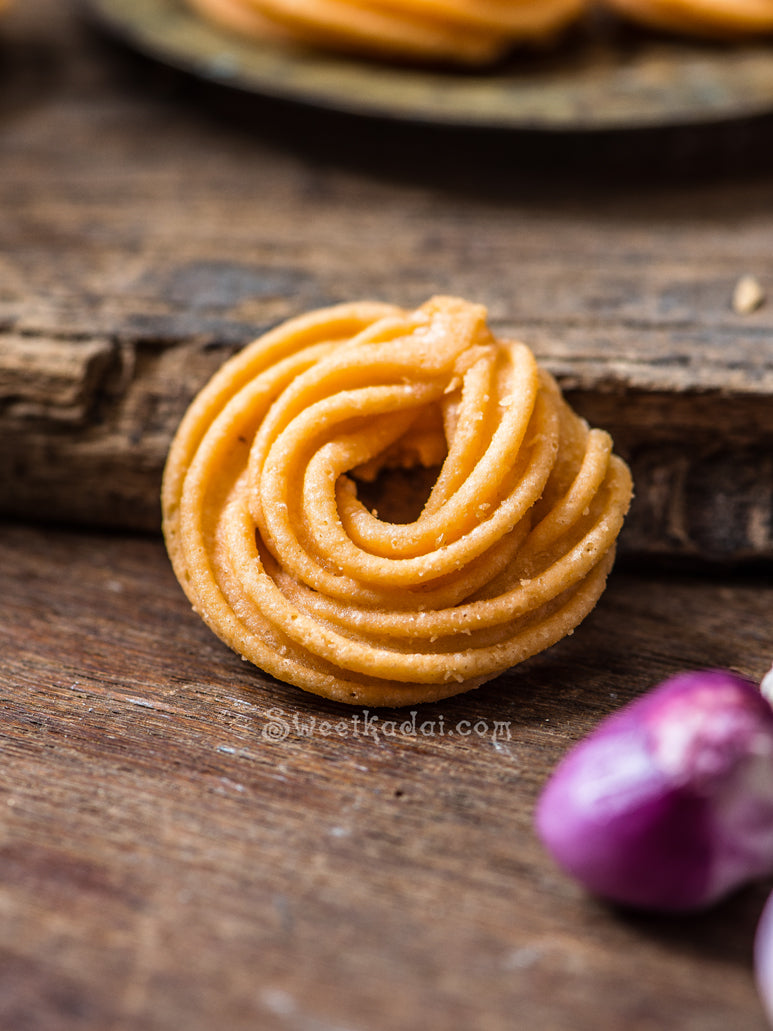 Onion Murukku