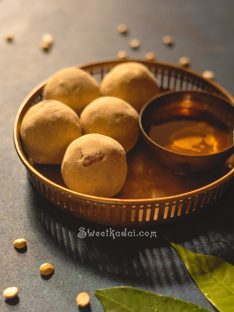 Homemade Maa Laddu