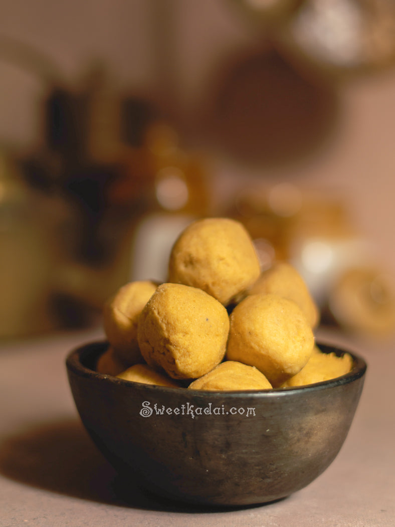 Homemade Pasi Payaru Laddu